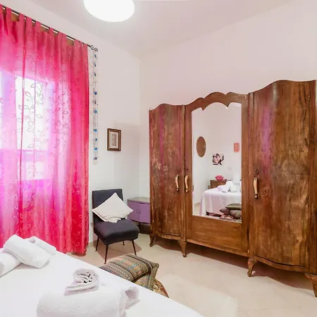 Holiday home In The Heart Of Alghero